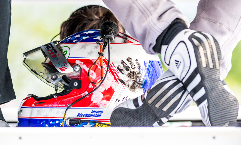 Illustration for article titled Bask In The Glory Of Awesome Sports Cars Racing In Detroit